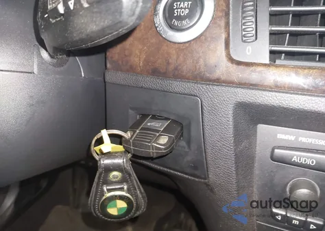 2006 BMW 330I из США, поврежденный, VIN WBAVB33526KS32795